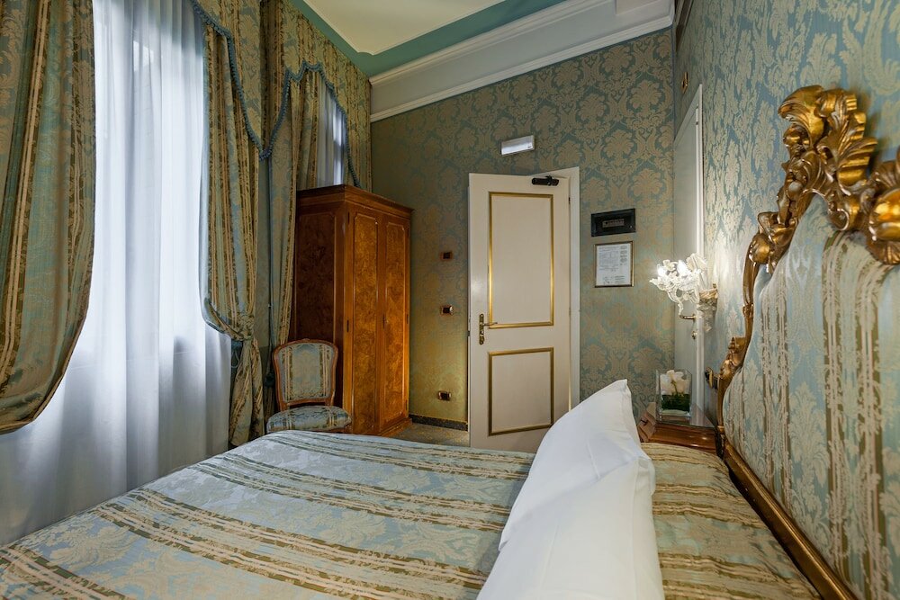 Фото Hotel Al Ponte Antico