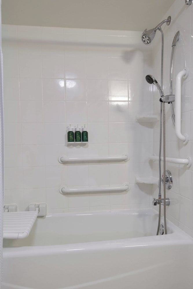 Фото Courtyard by Marriott Ann Arbor