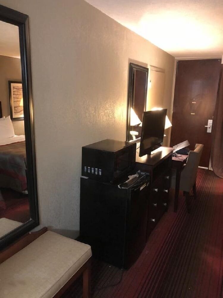 Фото Ramada by Wyndham Michigan City