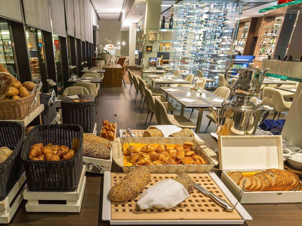 Фото Novotel Lugano Paradiso