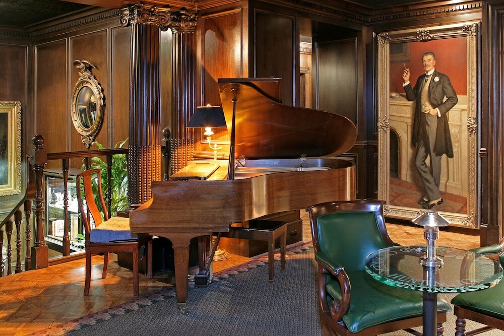 Фото Huntington Hotel