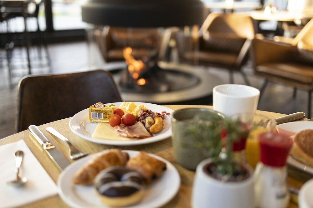 Фото Premier Suites Plus Antwerp