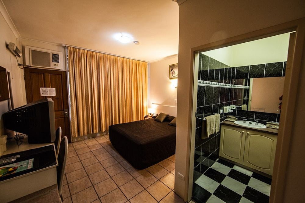 Фото Elkira Court Motel