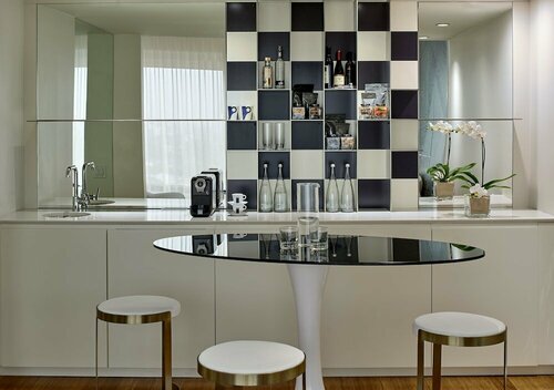 Внешний вид отеля Mondrian Los Angeles в Уэст-Голливуде, фото 4