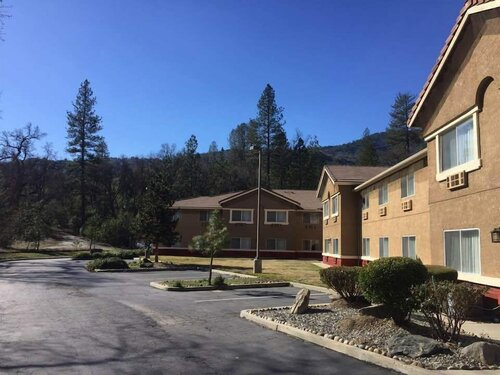 Гостиница Vista Yosemite Inn Oakhurst