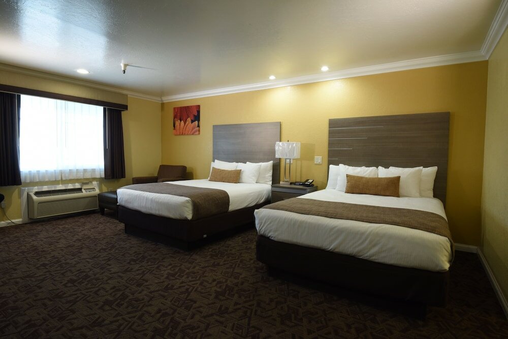 Фото Best Western Hanford Inn