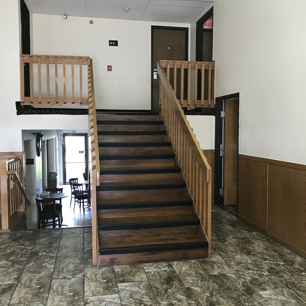 Фото Super 8 by Wyndham Omaha/West Dodge