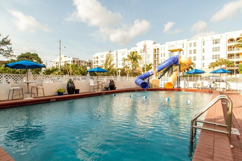 Гостиница Comfort Inn Oceanside Deerfield Beach в Дирфилд Бич