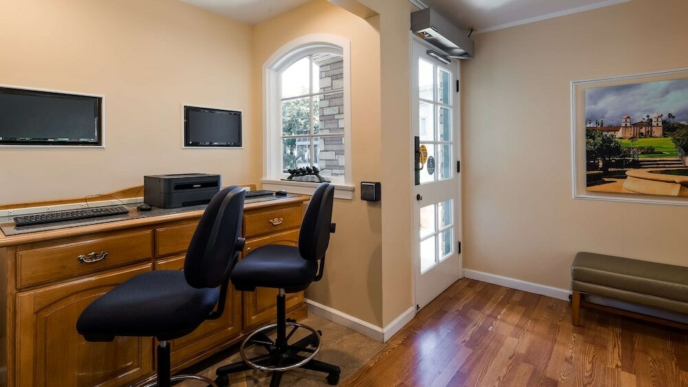 Фото Best Western Plus Santa Barbara