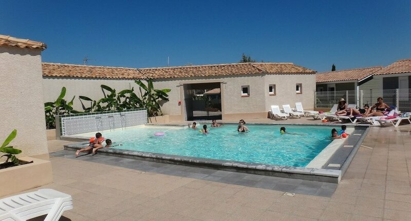 Гостиница Camping Hameau Des Cannisses