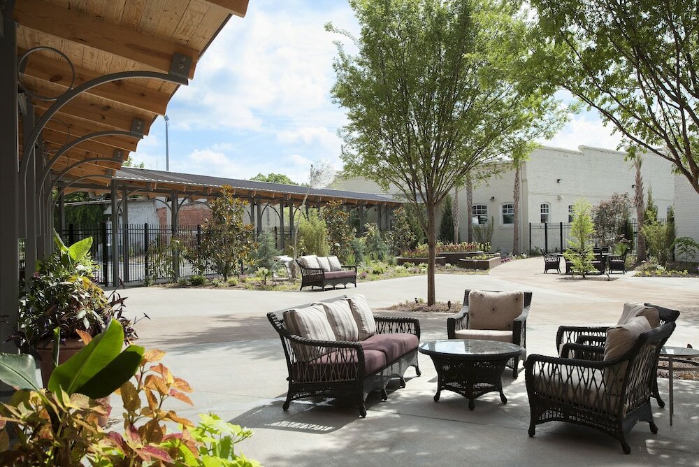 Фото The Inn at the Crossroads