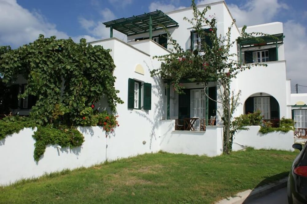 Фото Nikos & Maria Studios