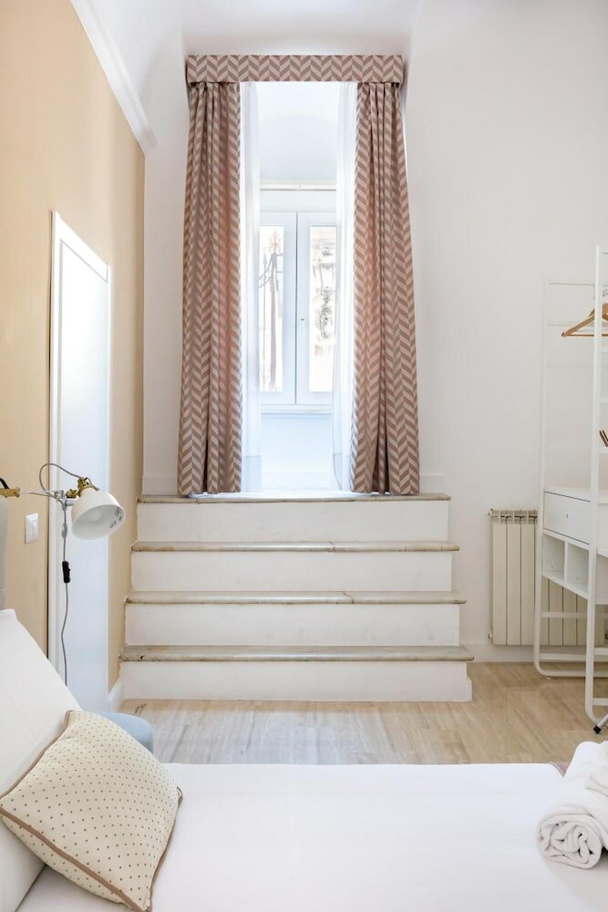 Фото Trevi Fountain Guesthouse