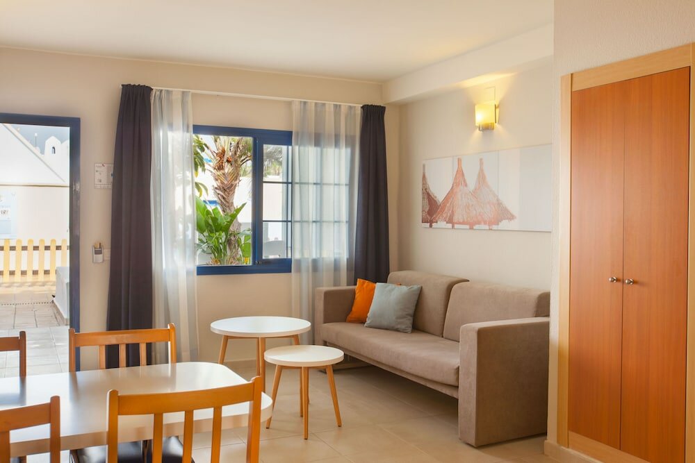 Фото Grupotel Cinco Plazas