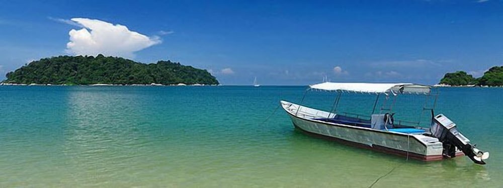 Фото Purnama Beach Resort