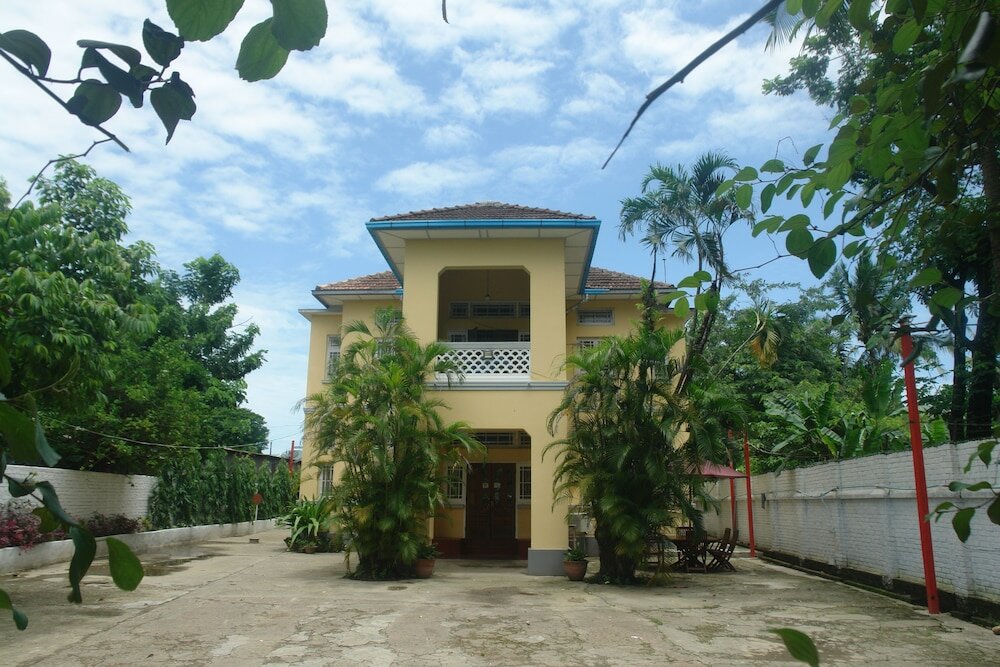 Фото Golden Guest Inn