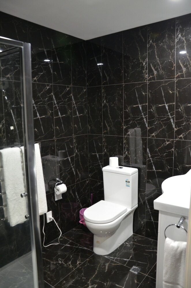 Фото Parnell City Lodge