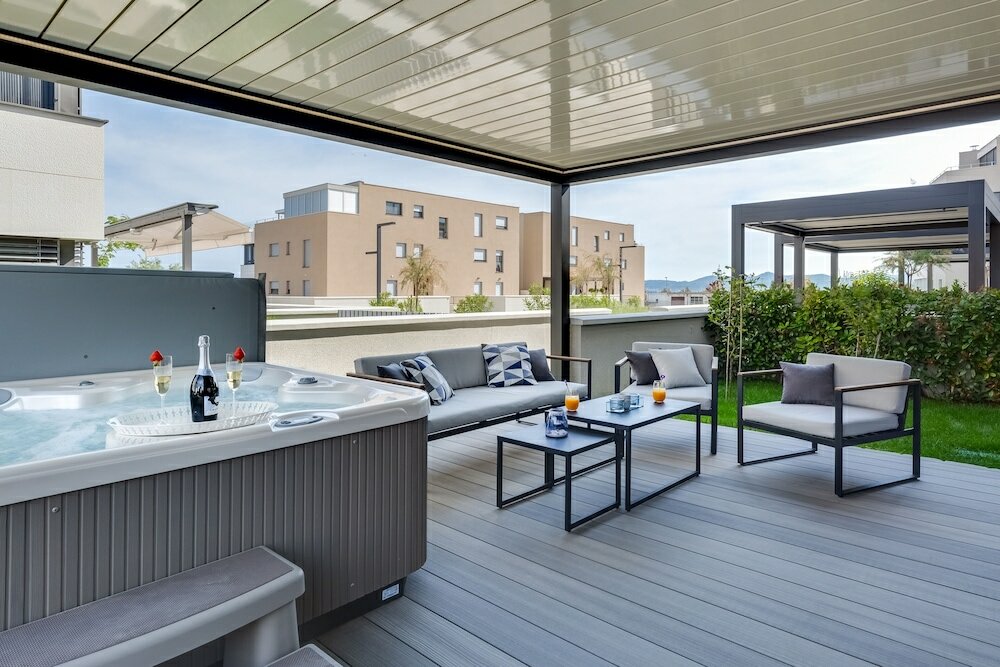 Фото Shell Luxury Residences