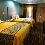 Luxury Inn and Suites Seaworld Lackland
