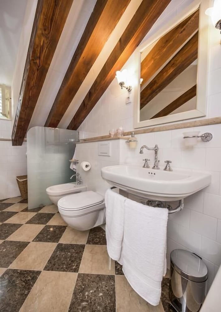 Фото Luxury House Hvar City Center