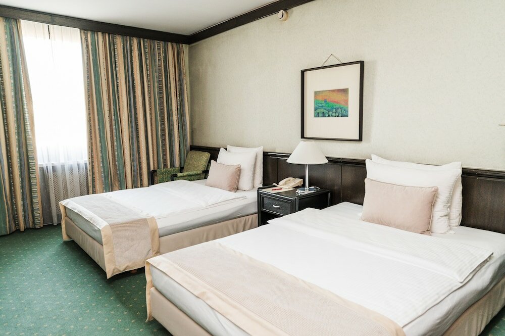 Фото Hotel Holiday