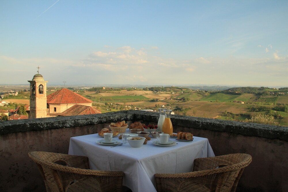 Фото Castello di San Giorgio Monferrato
