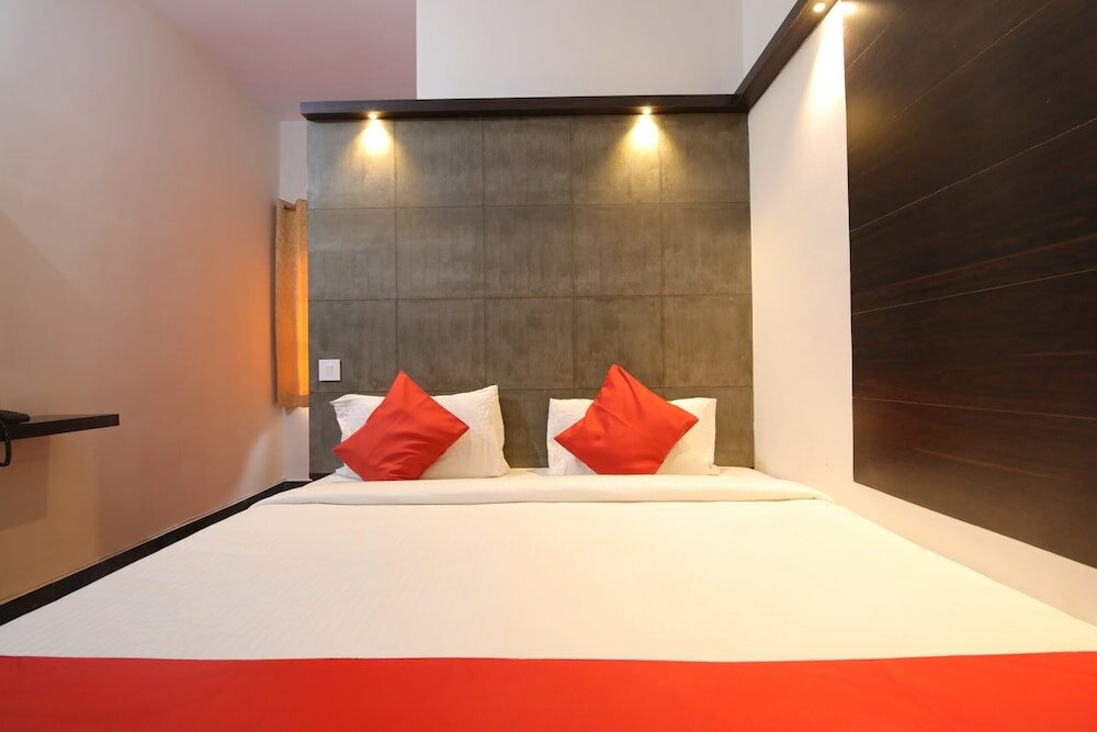 Фото Oyo 28093 Royal Sand