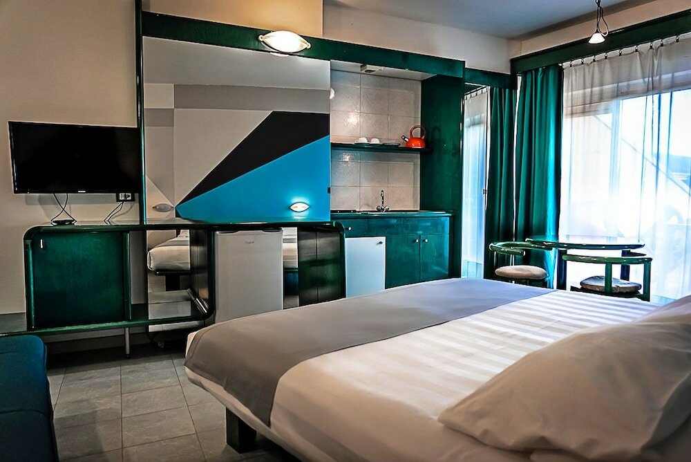 Фото Business Hotel