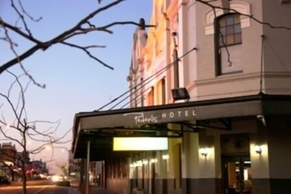 Фото Peden's Hotel