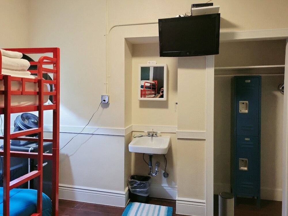 Фото Orange Village Hostel