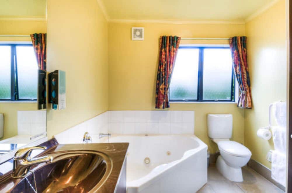 Фото Claremonte Motor Lodge