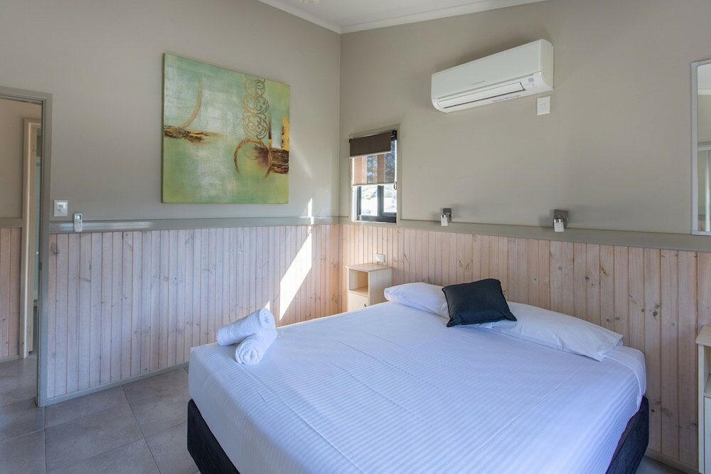 Фото Ocean Beach Tourist Park