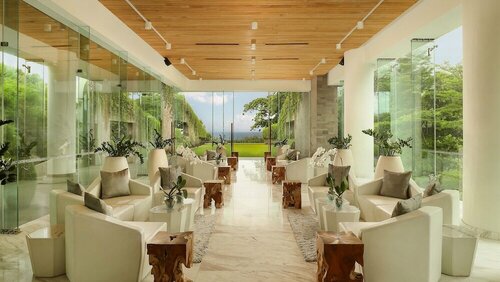 Внешний вид отеля Maya Sanur Resort & SPA в Денпасаре, фото 2