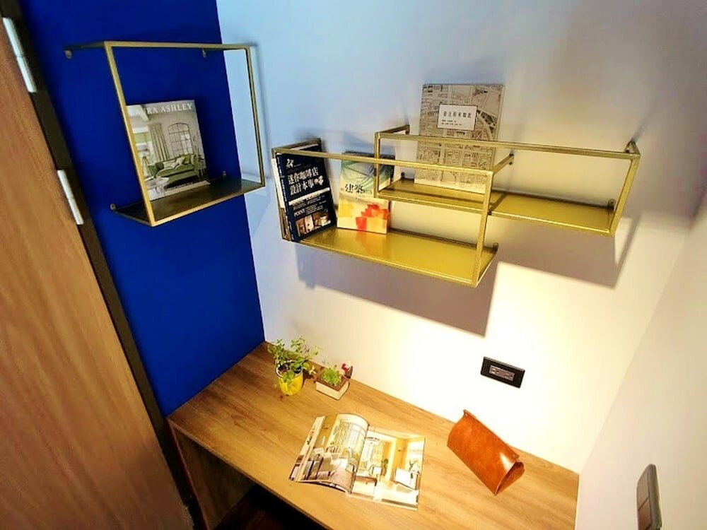 Фото Journey Town Inn