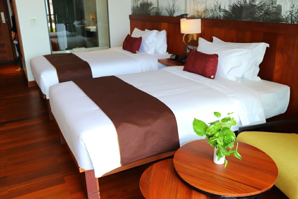 Фото Koulen Central Hotel