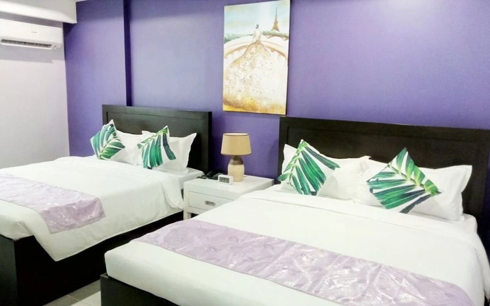 Фото Amore Hotel Manila