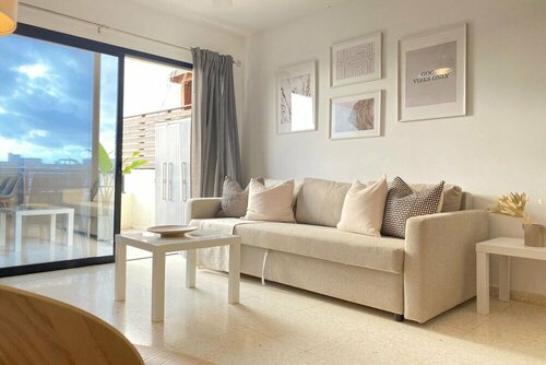 Гостиница Phaedrus Living Byzantium Modern City Flat в Пафосе