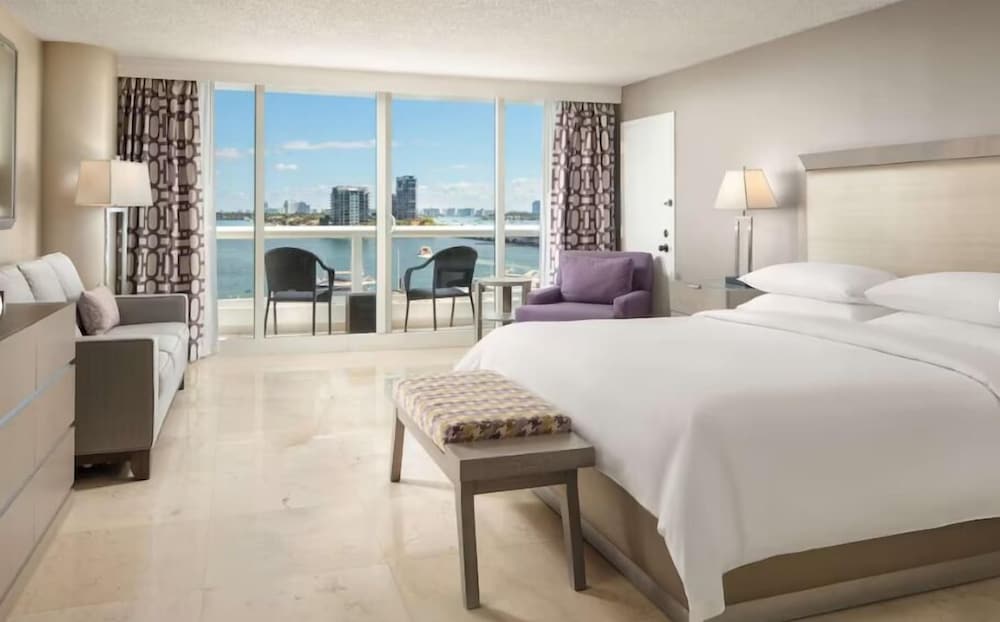 Фото Miami Marriott Biscayne Bay
