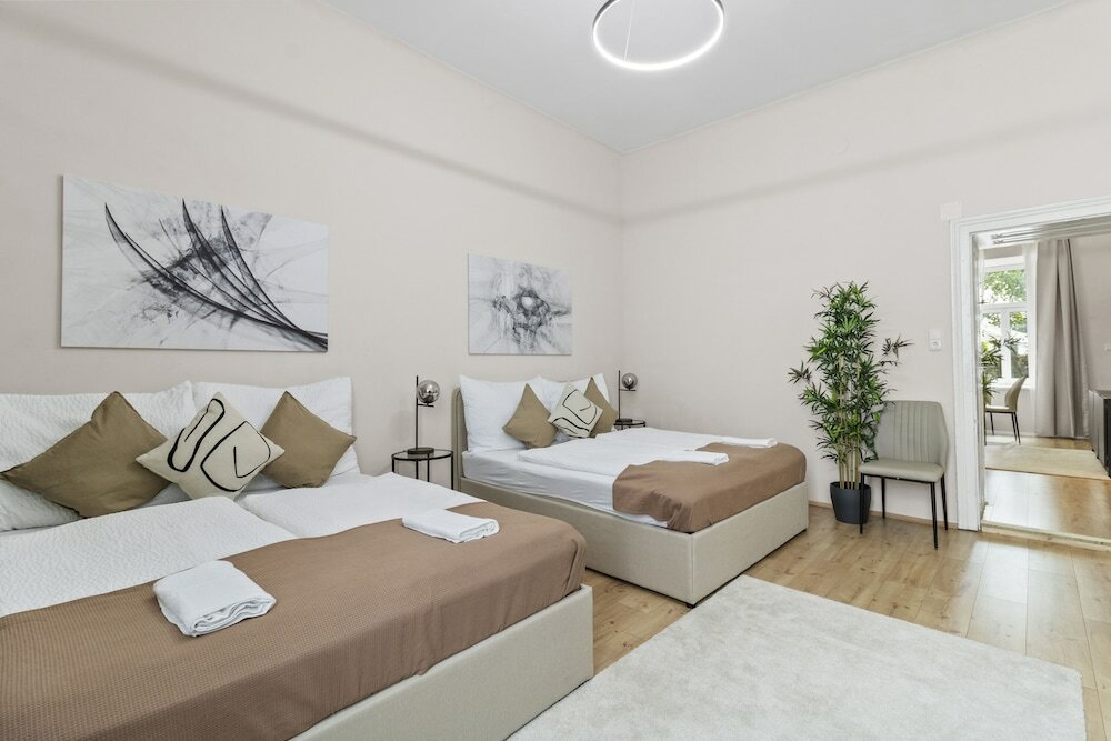 Фото Stylish Apartments near Akh