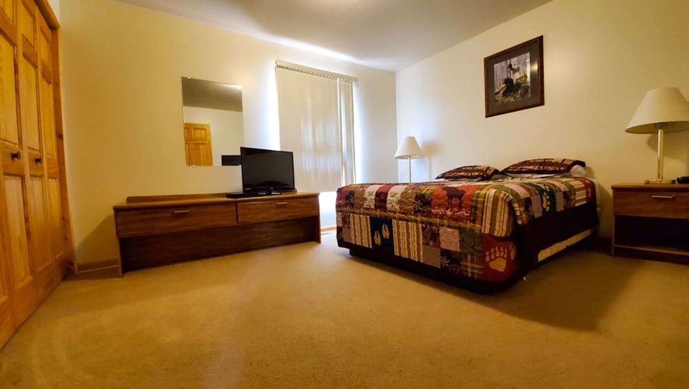 Фото Jasper Ridge Inn Ishpeming