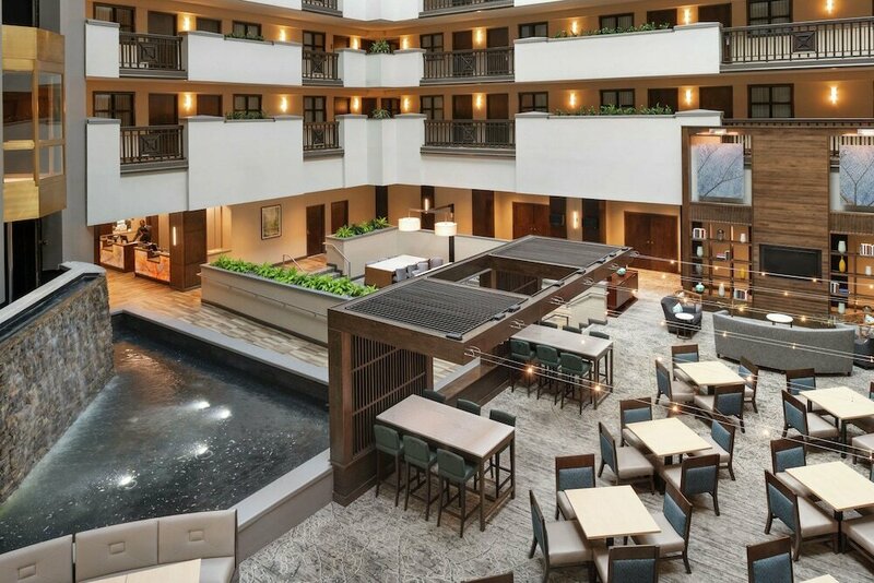 Гостиница Embassy Suites by Hilton Atlanta Alpharetta