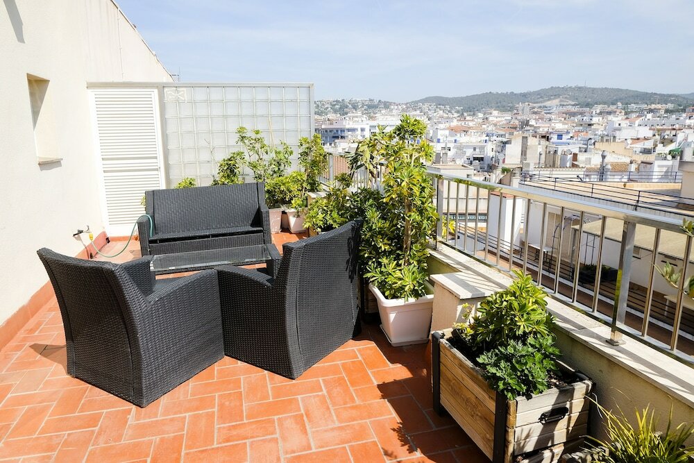 Фото Hotel Subur