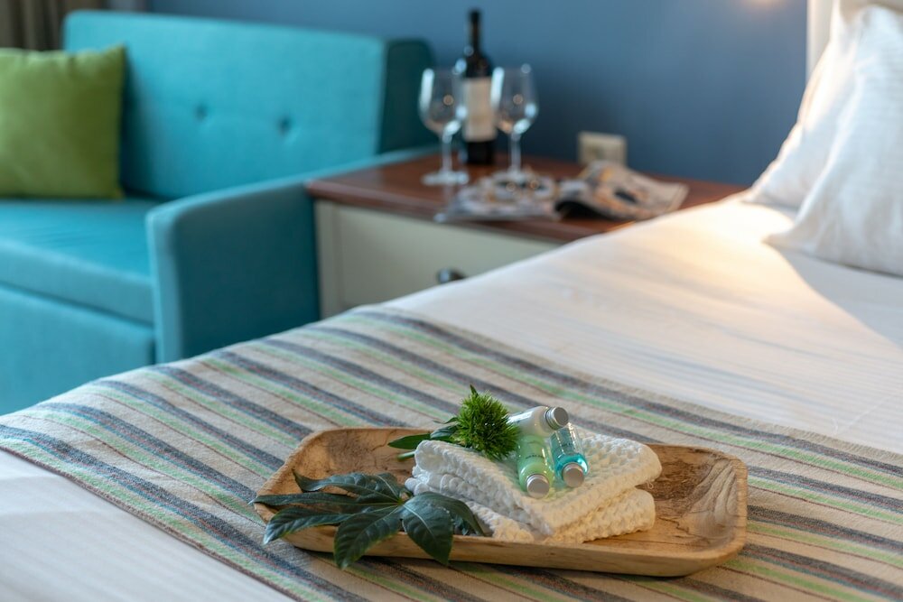 Фото Herods Hotel Tel Aviv by the Beach