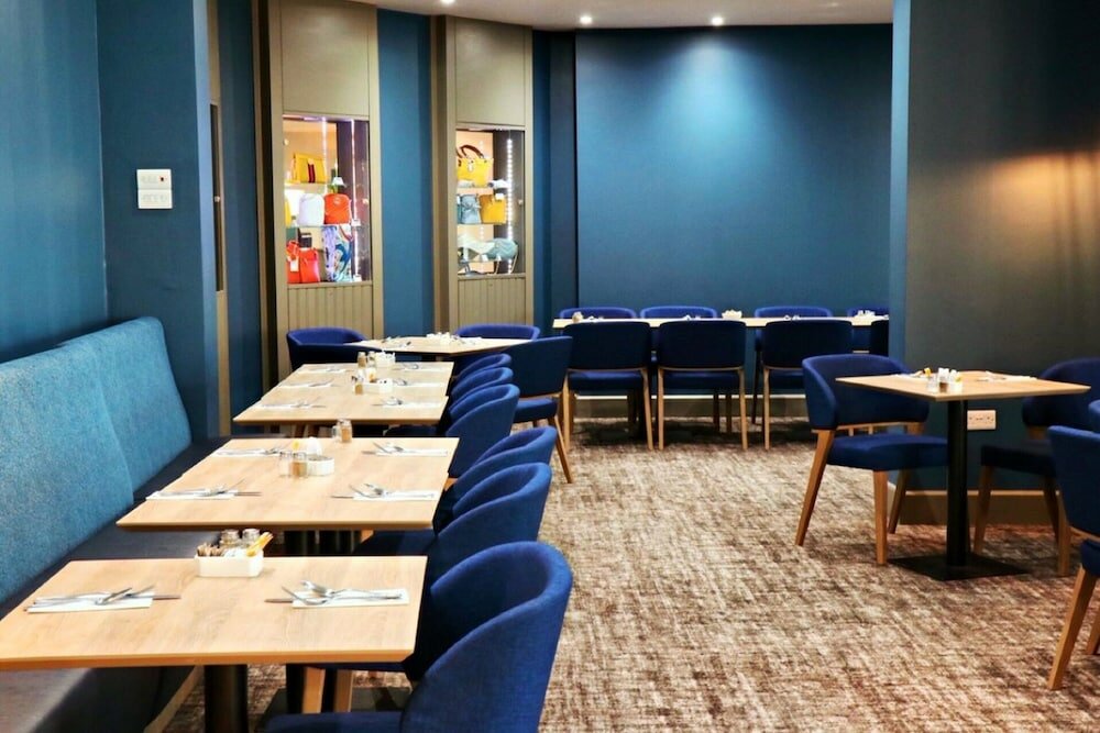 Фото Bournemouth West Cliff Hotel