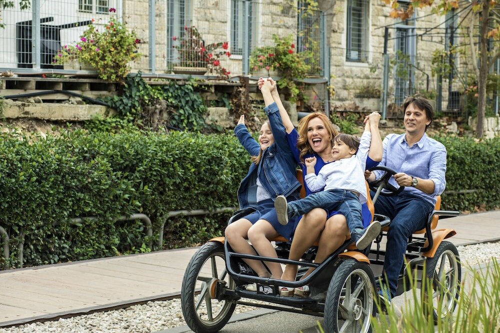 Фото Inbal Jerusalem Hotel