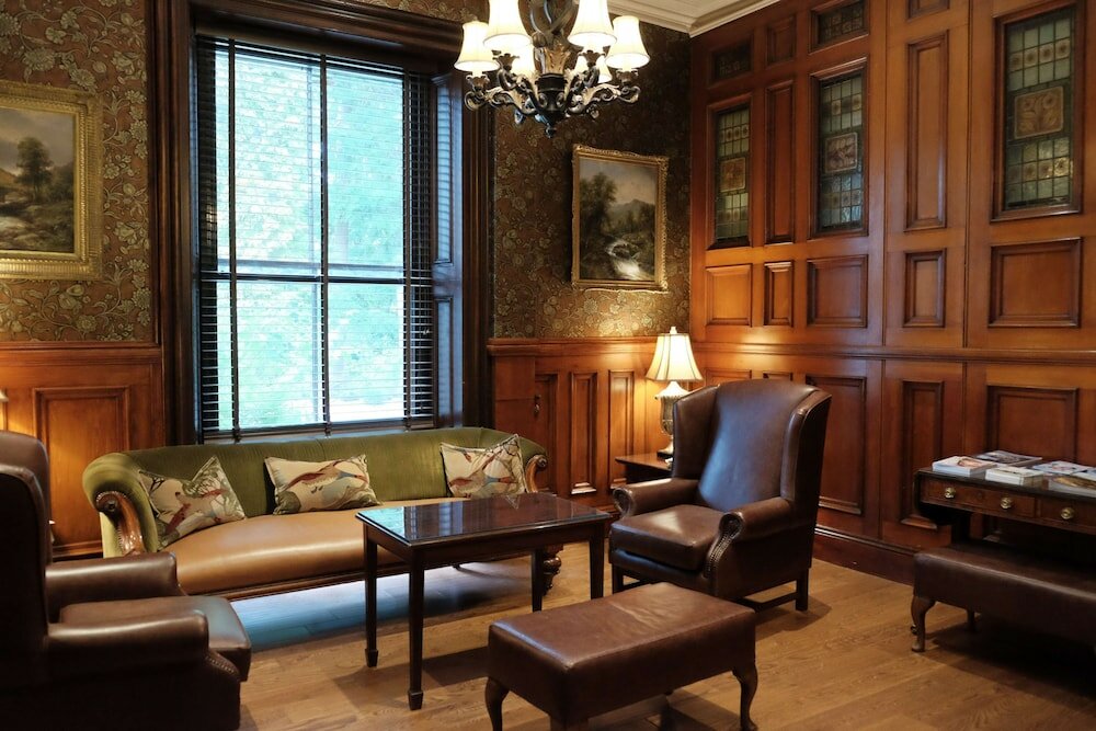 Фото Macdonald Norwood Hall Hotel