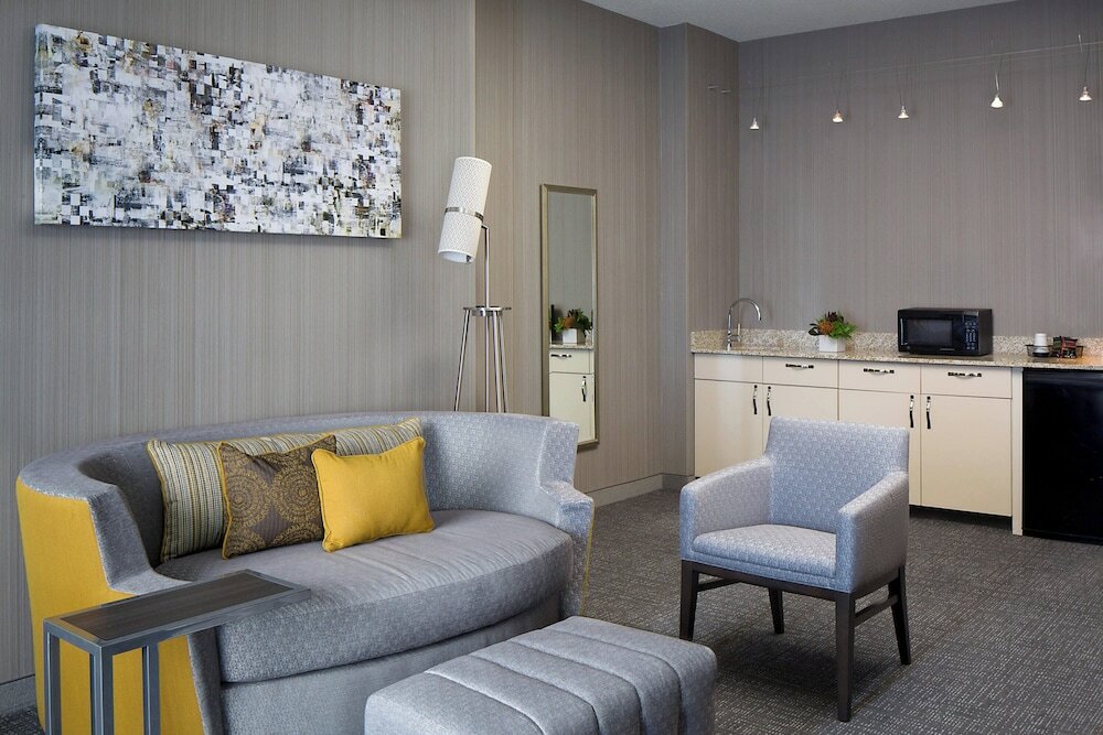 Фото Courtyard by Marriott Downtown Grand Rapids