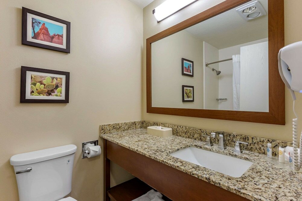 Фото Comfort Inn & Suites Los Alamos