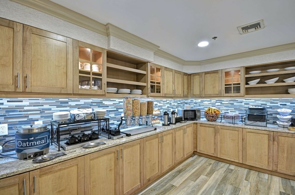 Фото Homewood Suites by Hilton Boston-Peabody