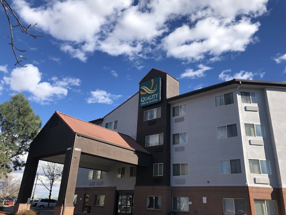 Фото Quality Inn & Suites Denver International Airport